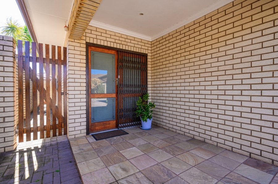3 Bedroom Property for Sale in Summerstrand Eastern Cape